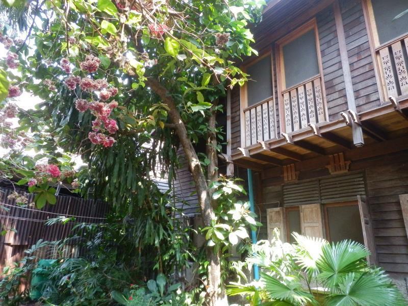 Villa Guest House Бангкок Экстерьер фото